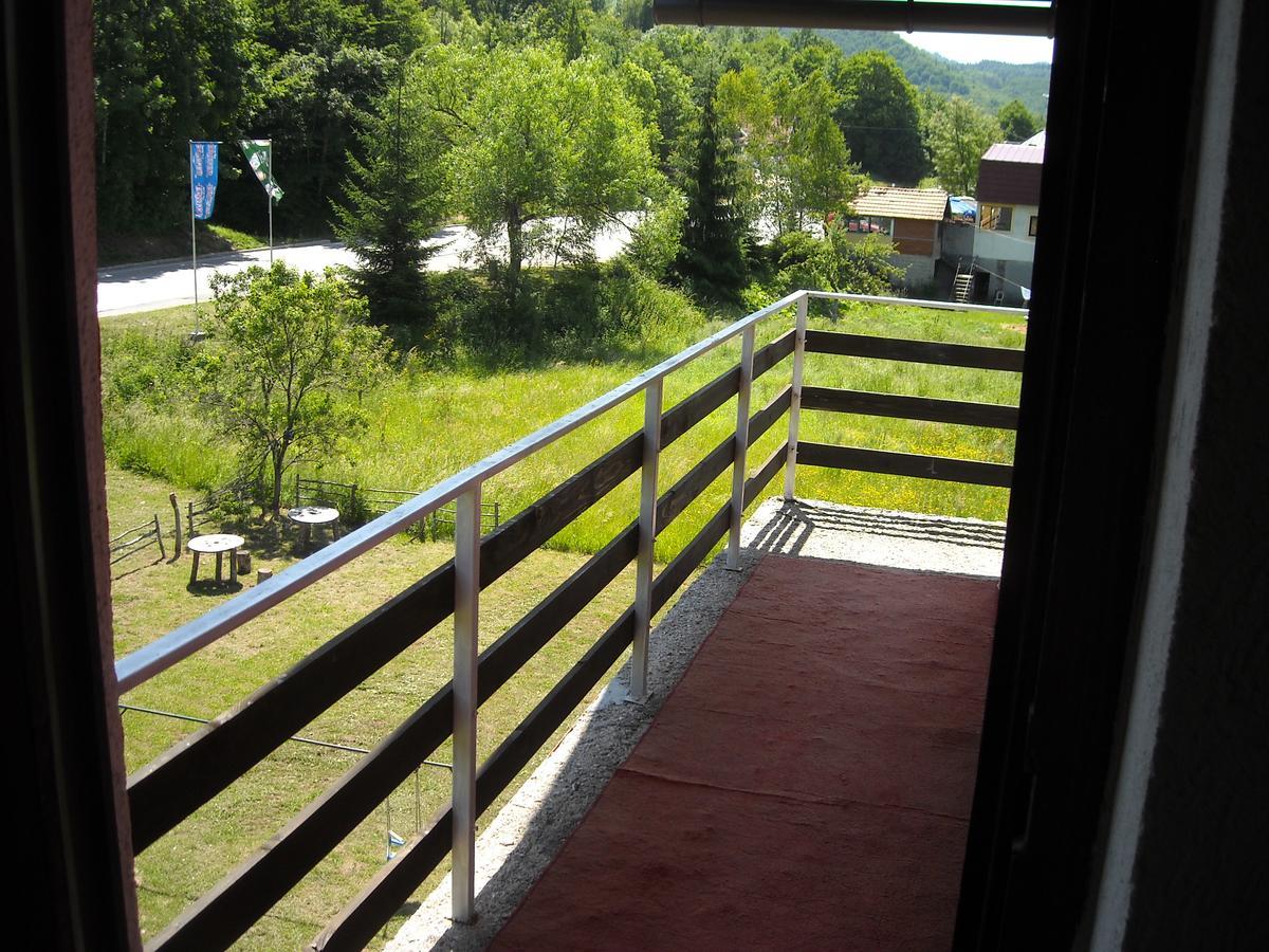 Motel Sretno Good Luck Trnovo Exterior foto